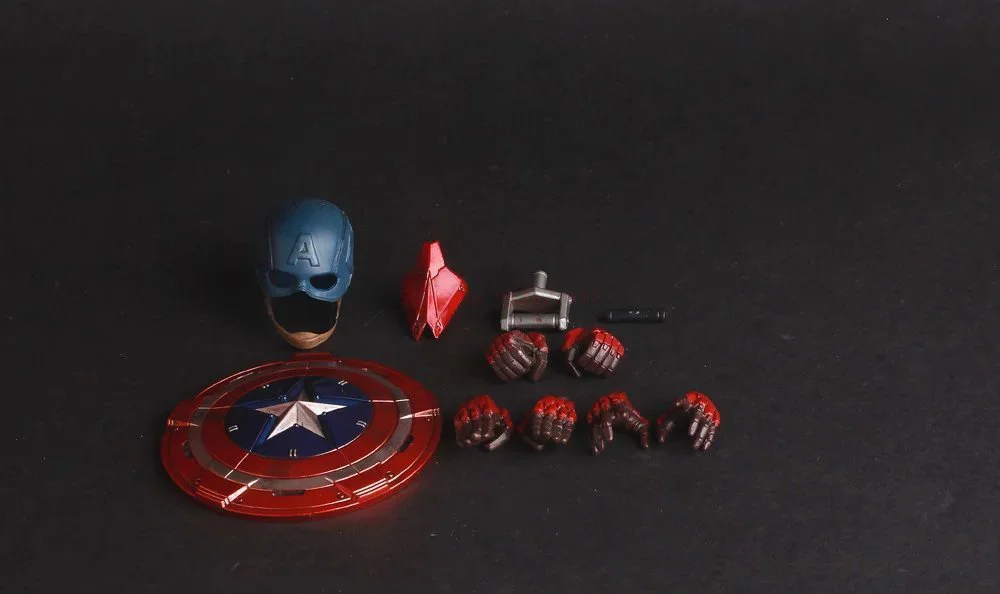 Play Arts Camptain America